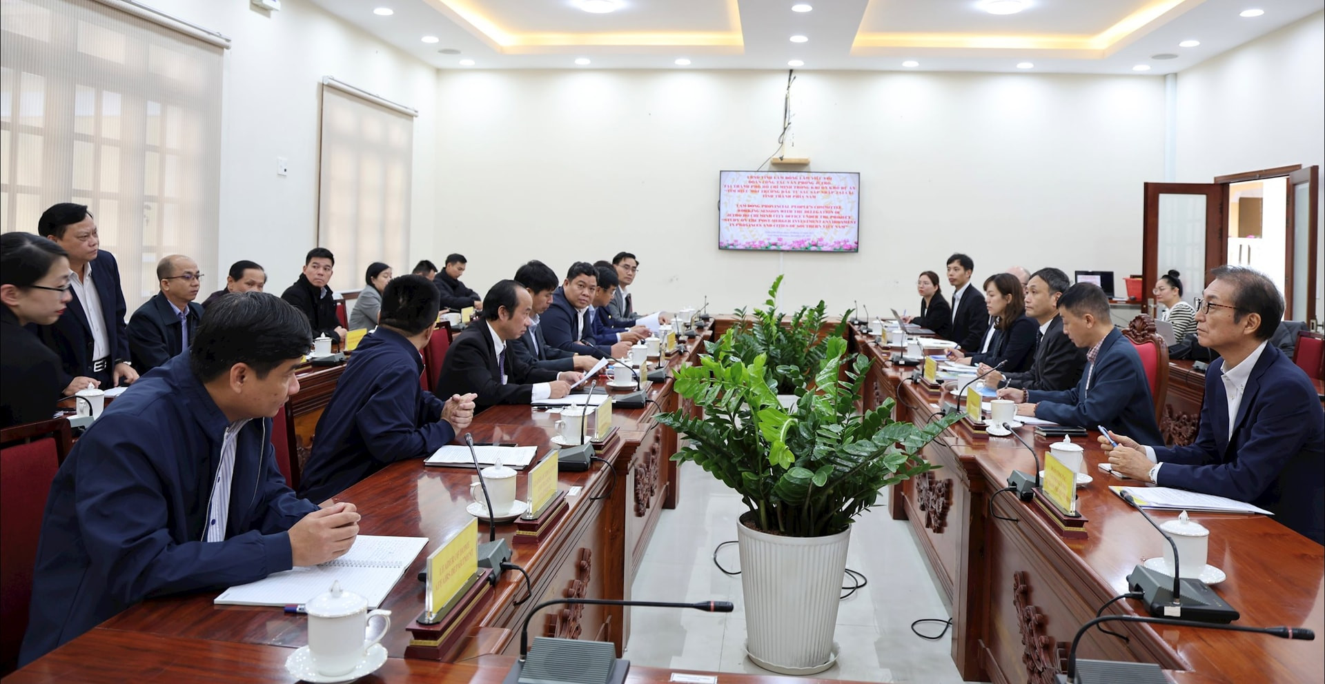 C&aacute;c sở, ng&agrave;nh l&agrave;m việc với Đo&agrave;n c&ocirc;ng t&aacute;c JETRO đến từ Nhật Bản