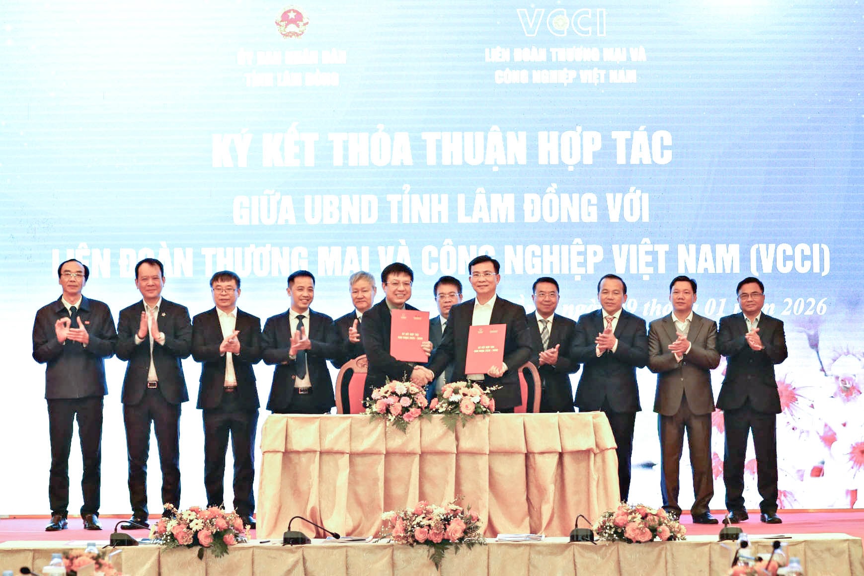 Tỉnh L&acirc;m Đồng k&yacute; kết thỏa thuận hợp t&aacute;c chiến lược với VCCI (th&aacute;ng 1/2026). Ảnh: Ch&iacute;nh Th&agrave;nh