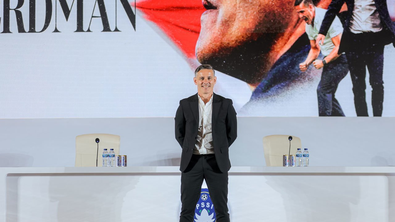 HLV John Herdman nhận được sự kỳ vọng lớn từ các cầu thủ và người hâm mộ bóng đá Indonesia.
