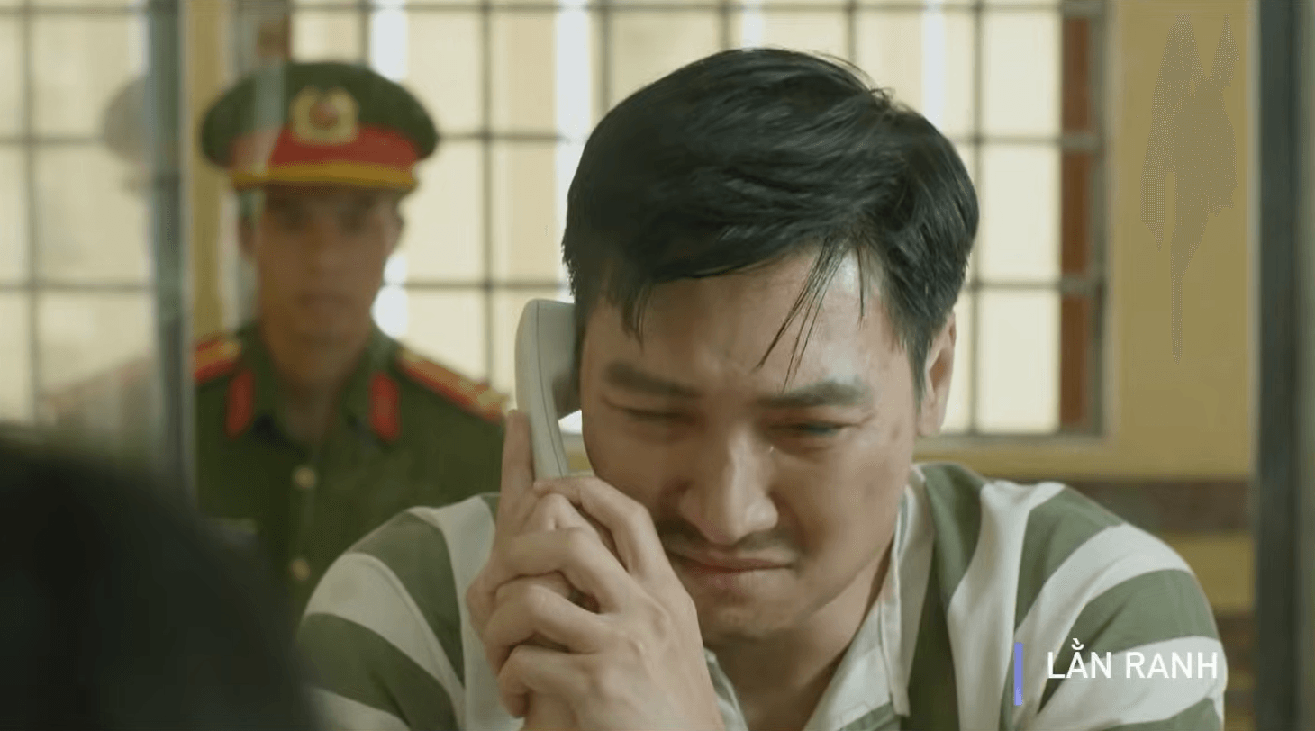 Thu đến gặp Triển tại trại giam và khẳng định sẽ luôn coi anh là bạn dù trong bất kỳ hoàn cảnh nào
