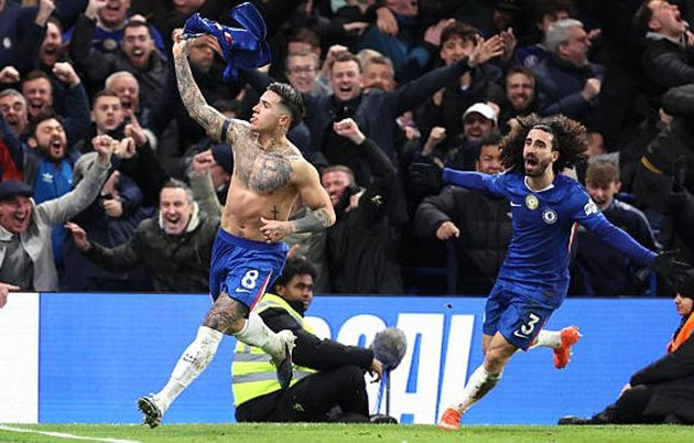 Chelsea ngược dòng đánh bại West Ham 3-2 tại Stamford Bridge.