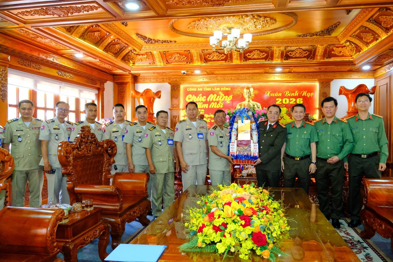 Đoàn Công an tỉnh Mondulkiri thăm, chúc Tết Công an tỉnh Lâm Đồng