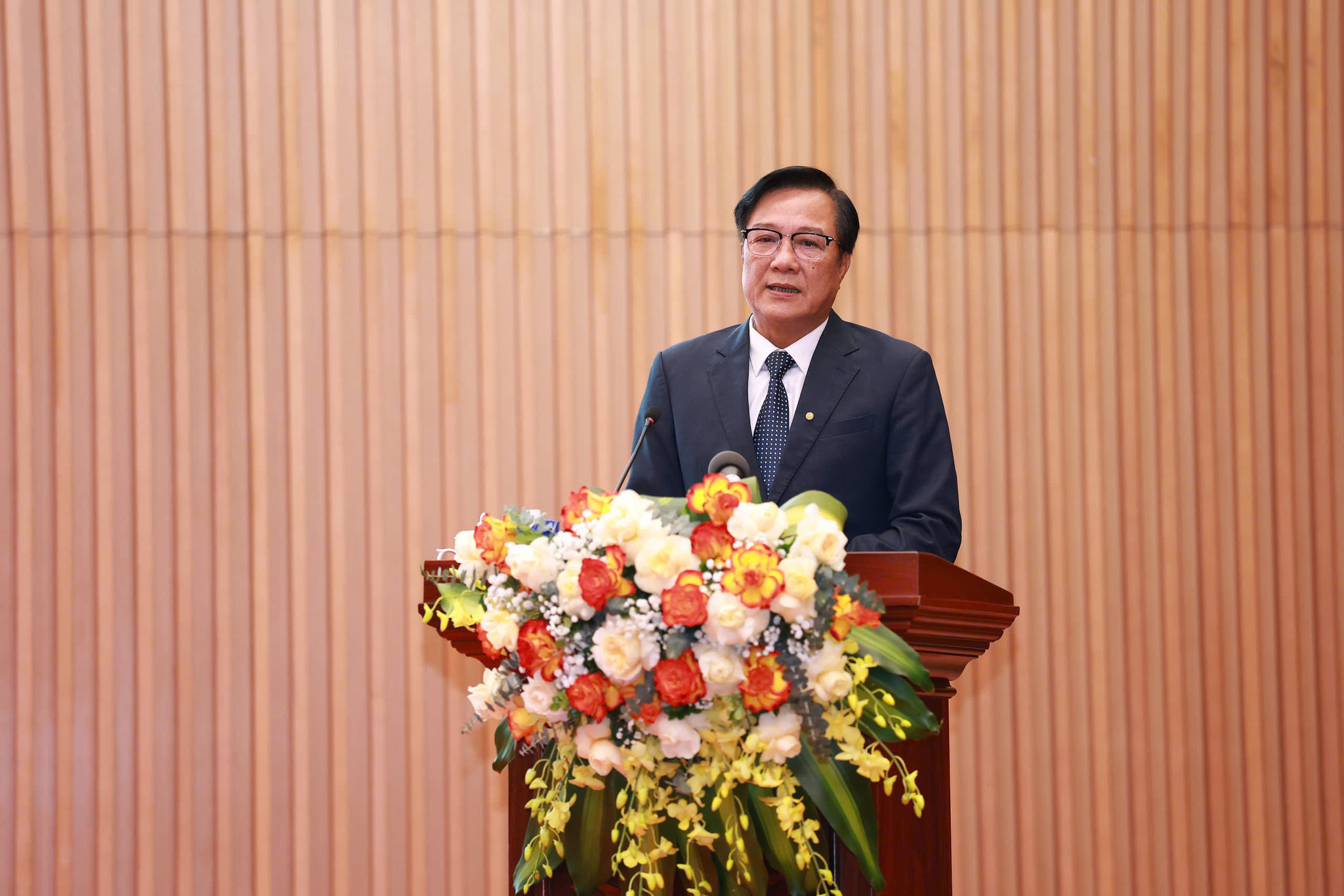 NSND Trọng Trinh chia sẻ cảm nhận khi tham gia dự án phim chính luận dài tập.
