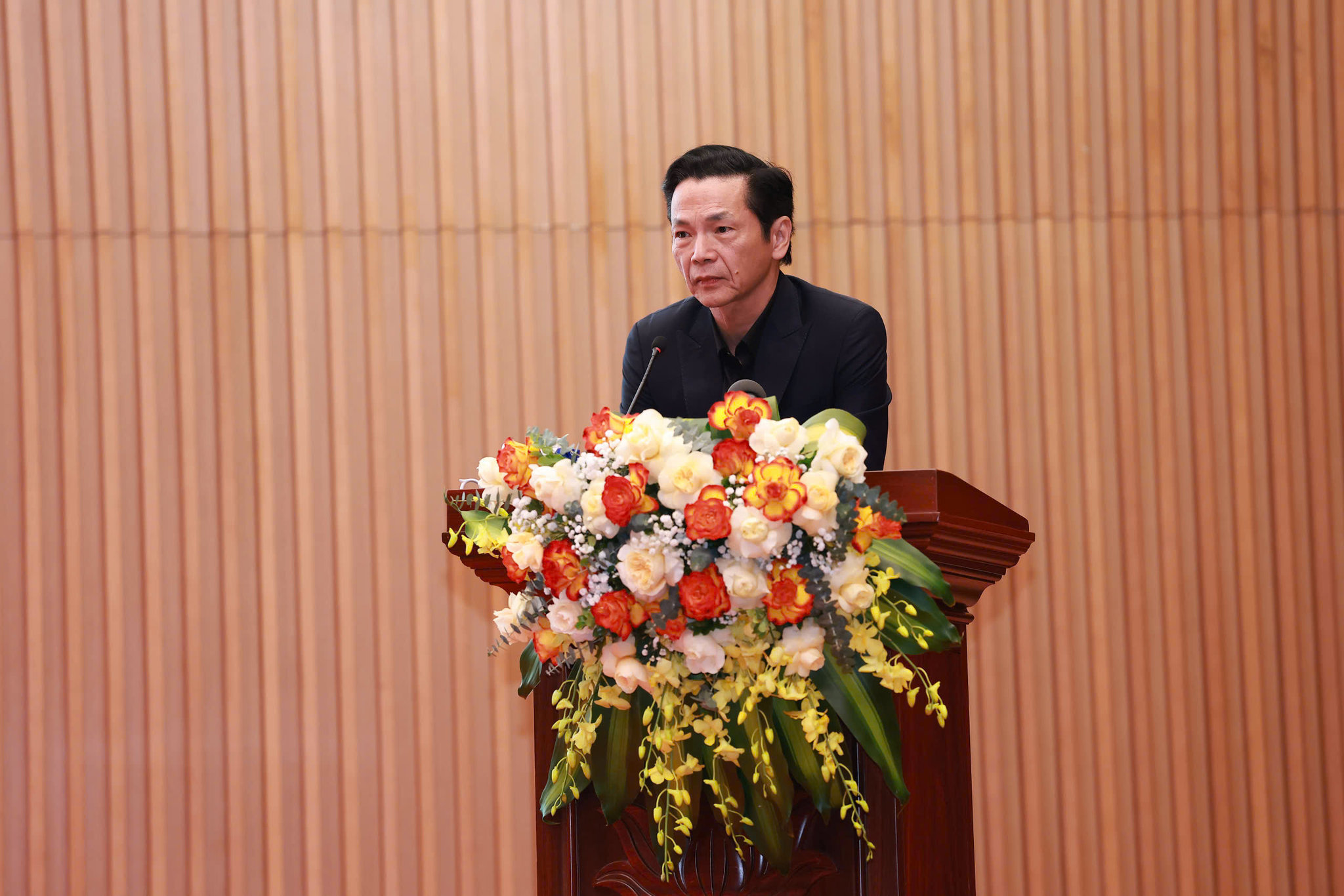 NSND Trung Anh chia sẻ về vai diễn Phó Bí thư Sách trong phim.