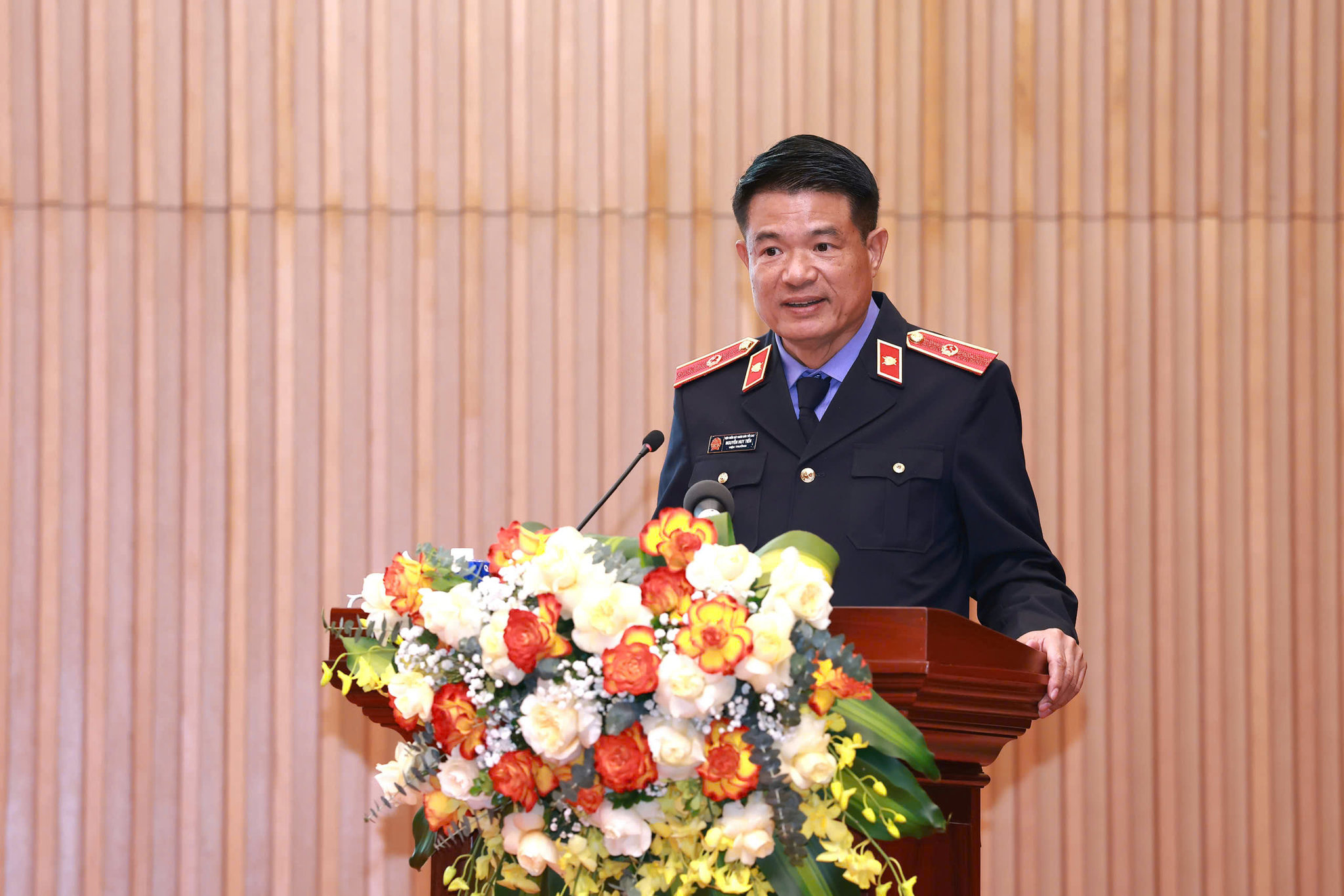 Ông Nguyễn Huy Tiến - Viện trưởng VKSND tối cao đánh giá cao hiệu quả phối hợp sản xuất phim.