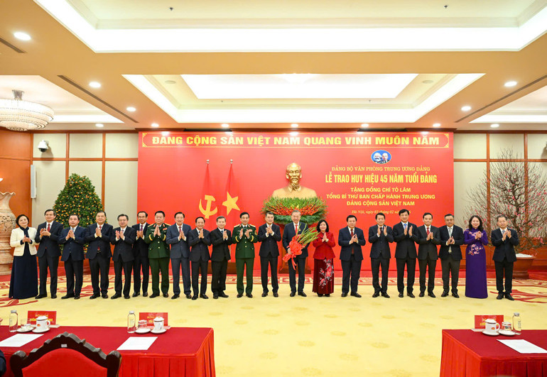 gen-h-cac-db-chup-ky-niem.jpg