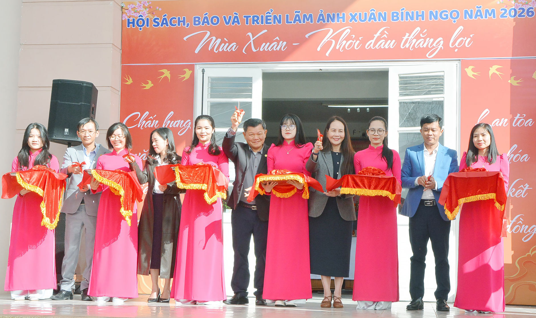 hoi-sach-bao-_-2(1).jpg