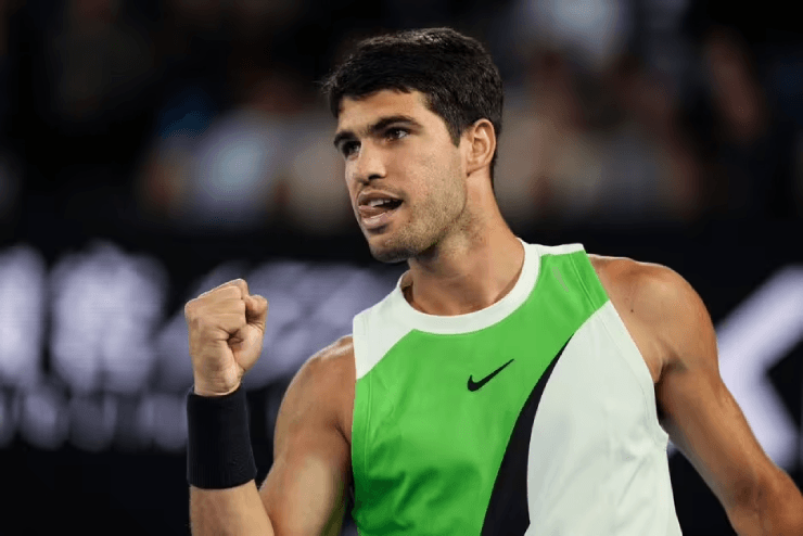 Carlos Alcaraz thi đấu bền bỉ tại Melbourne