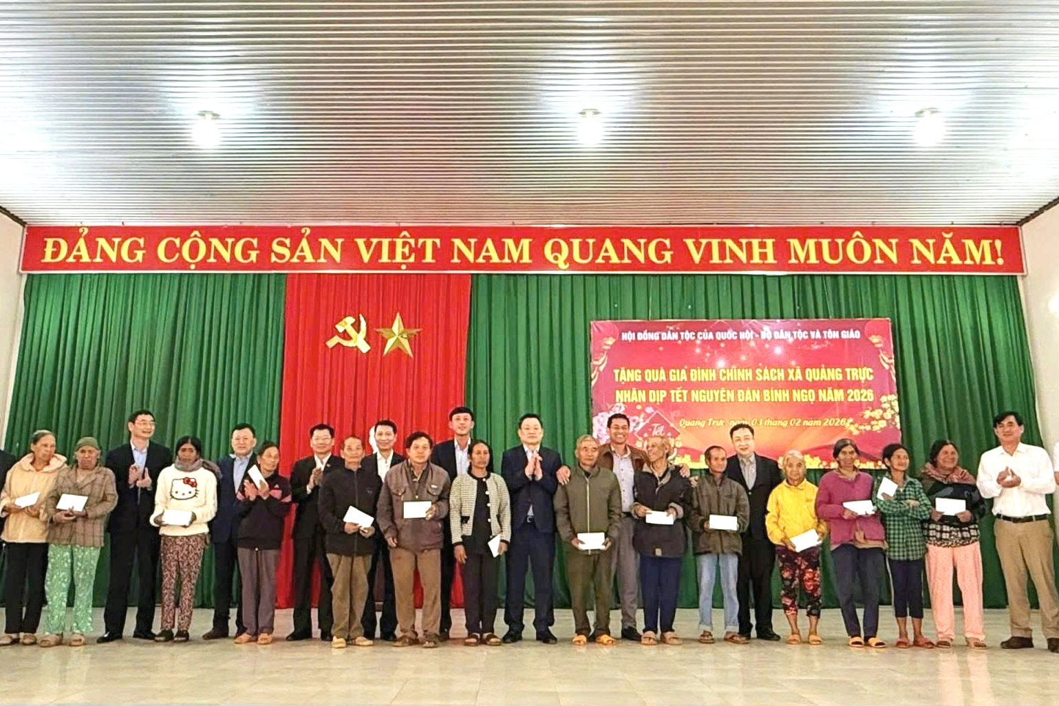 z7497140618529_7be36151e9bf7036792e0cbcd796a084.jpg