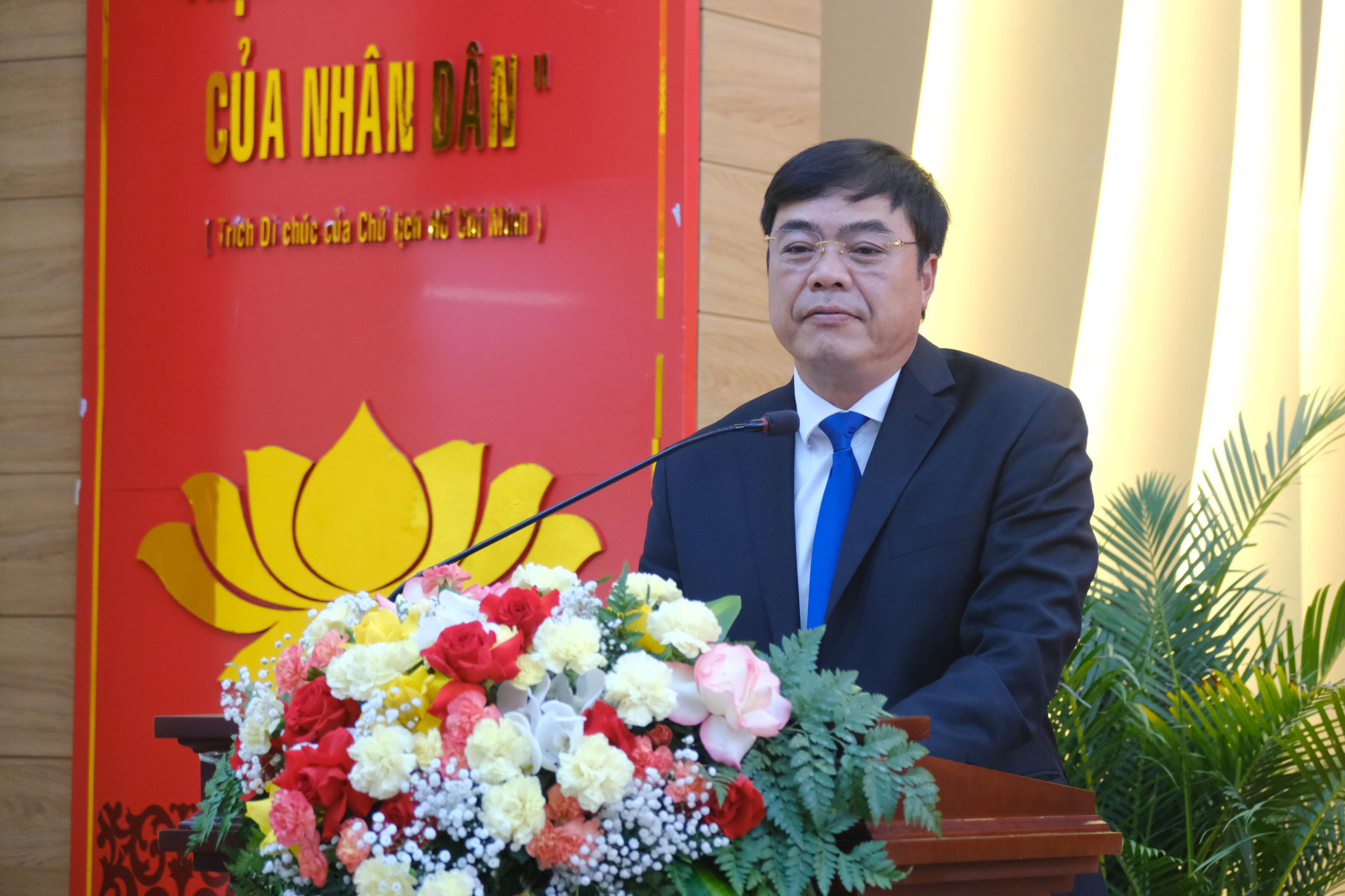 Đồng chí Đặng Đức Hiệp, Ủy viên Ban Thường vụ Tỉnh ủy, Bí thư Đảng ủy, Chủ tịch HĐND phường Xuân Hương - Đà Lạt phát biểu chỉ đạo tại hội nghị