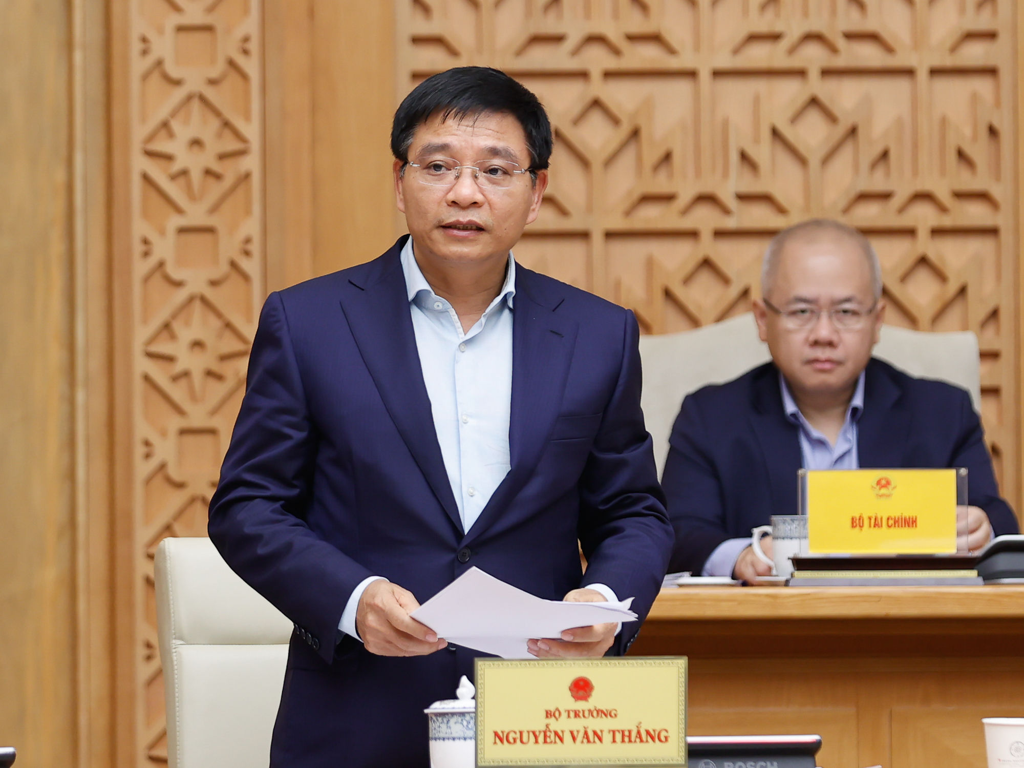Thủ tướng: Quyết liệt triển khai Nghị quyết Đại hội XIV của Đảng với trách nhiệm cao nhất, hiệu quả là thước đo- Ảnh 6.