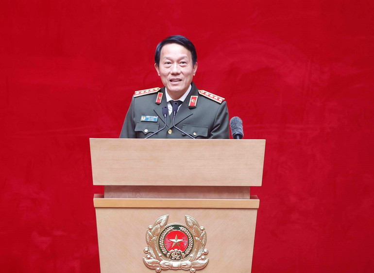 vna-potal-tong-bi-thu-gap-mat-can-bo-cong-an-cao-cap-qua-cac-thoi-ky-8573279.jpg