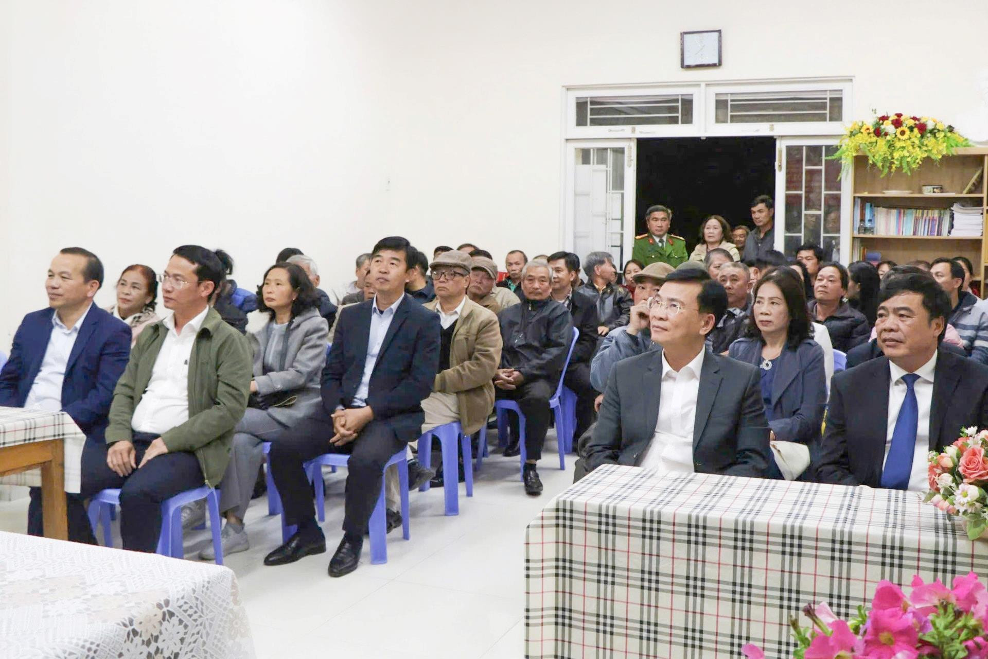 100% cử tri thống nhất giới thiệu Chủ tịch UBND tỉnh Hồ Văn Mười ứng cử đại biểu HĐND tỉnh Lâm Đồng