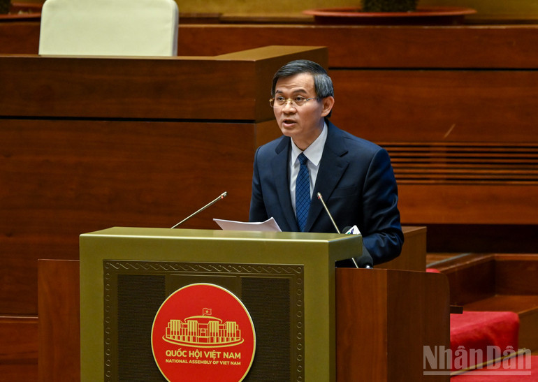 ndo_br_anh-chieu-huan.jpg