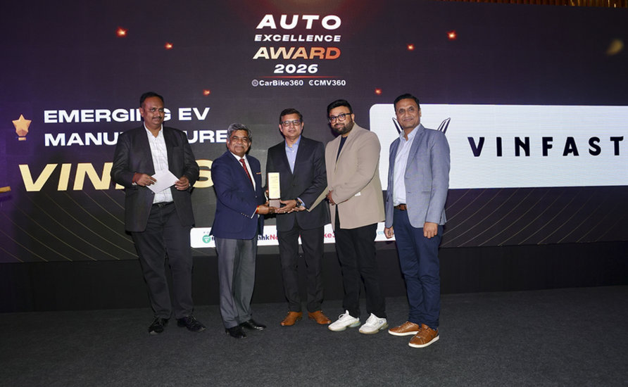 Ông Bhartendu Singh nhận giải thưởng tại Auto Excellence Awards 2026