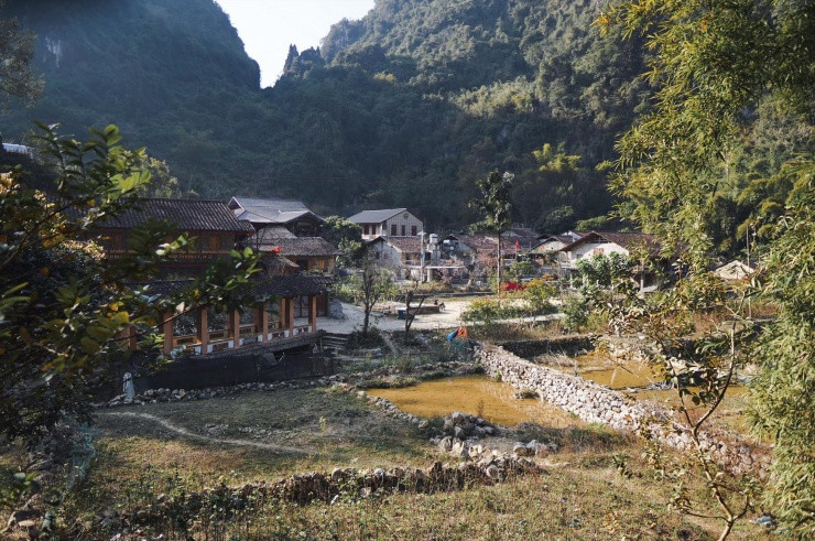 Di sản vượt thời gian ở làng đá Cao Bằng.