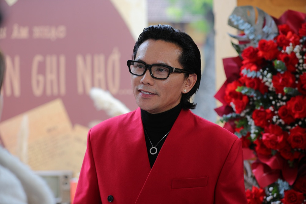 Nhạc sĩ Anh Tú là người giữ vai trò kết nối và khởi xướng cho dự án tái hợp Bản ghi nhớ.