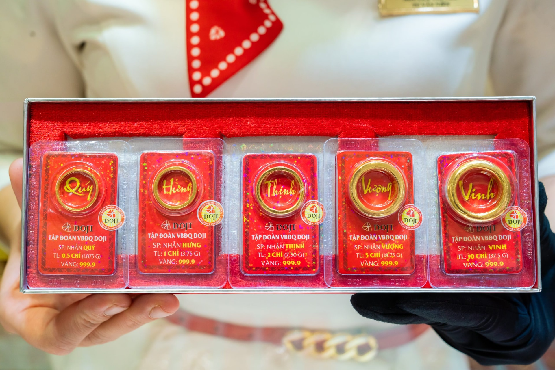 Giá vàng chiều nay 15/2/2026: Giá vàng SJC, giá vàng nhẫn, bảng giá vàng hôm nay chi tiết