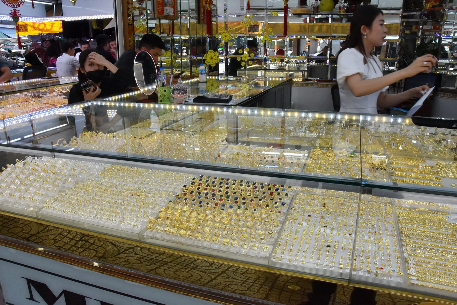 Goldpreise heute, 15. Februar 2026: Inländische SJC-Goldpreise, Ringgoldpreise und Weltgoldpreise am 30. Tag des chinesischen Neujahrs.