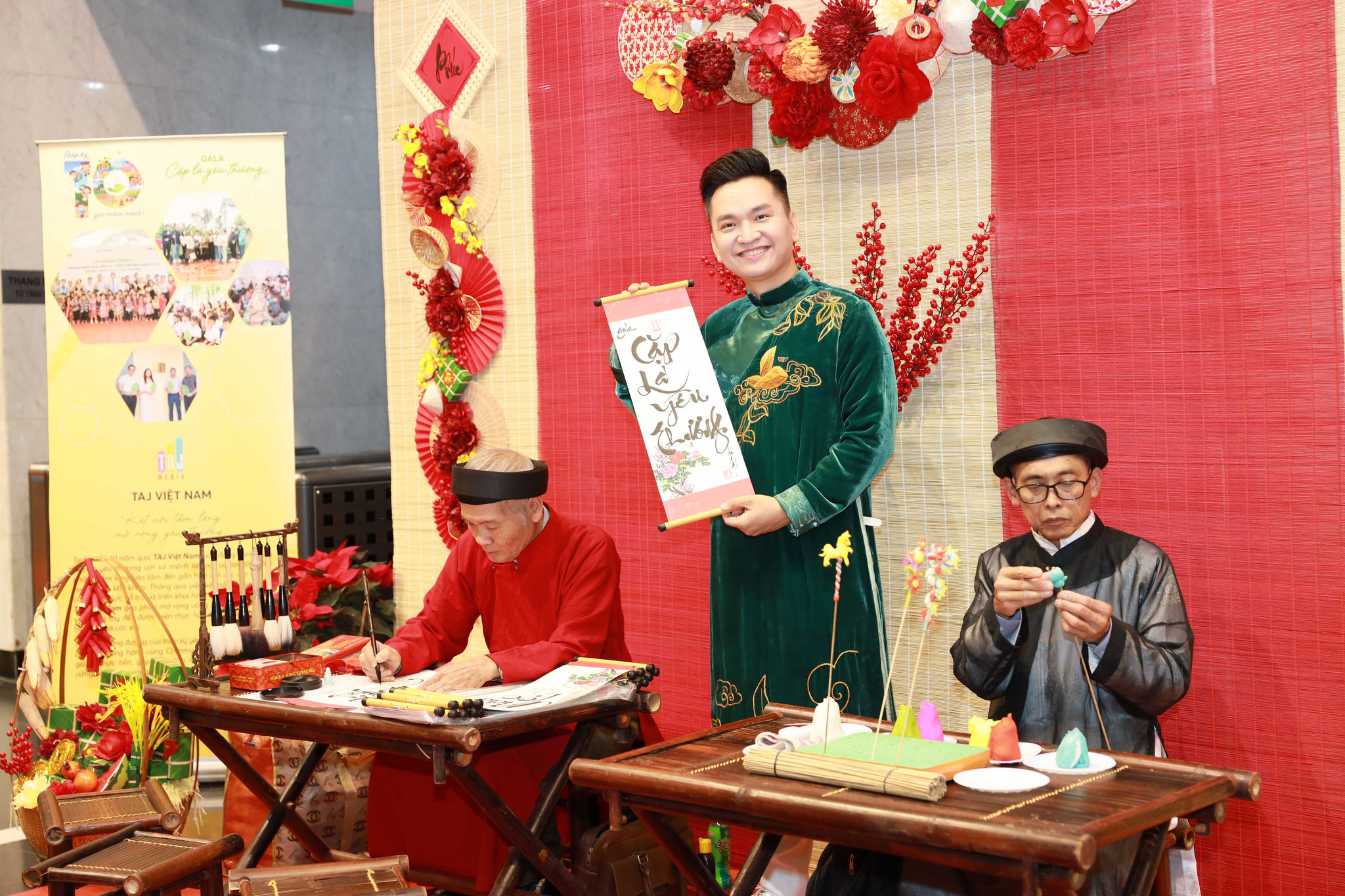 Hoạt động tương tác tại không gian sự kiện Gala.