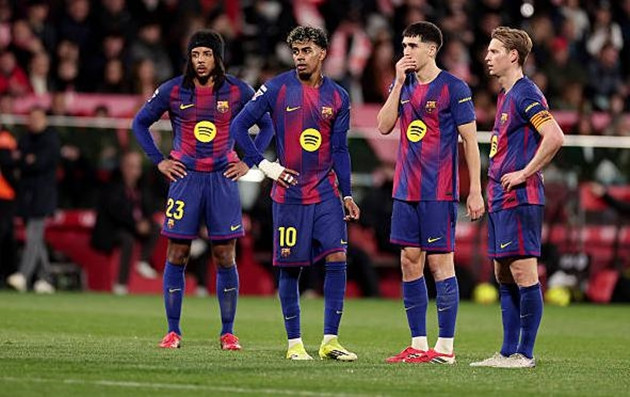 Barcelona thua ngược Girona trong ngày Lamine Yamal đá hỏng phạt đền.