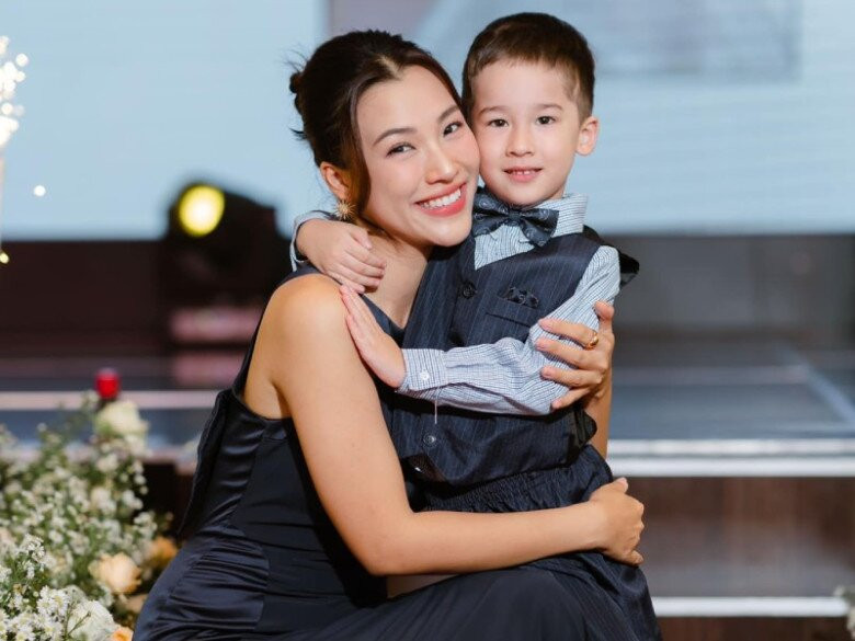 Quý tử lai của Hoàng Oanh chuẩn bị vào lớp 1.