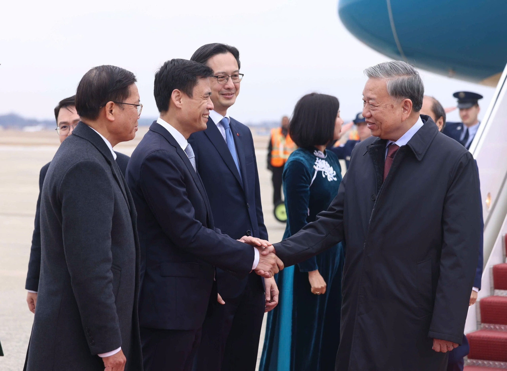 vna-potal-tong-bi-thu-den-washington-dc-bat-dau-tham-du-cuoc-hop-khai-mac-hoi-dong-hoa-binh-ve-gaza-8597919.jpg