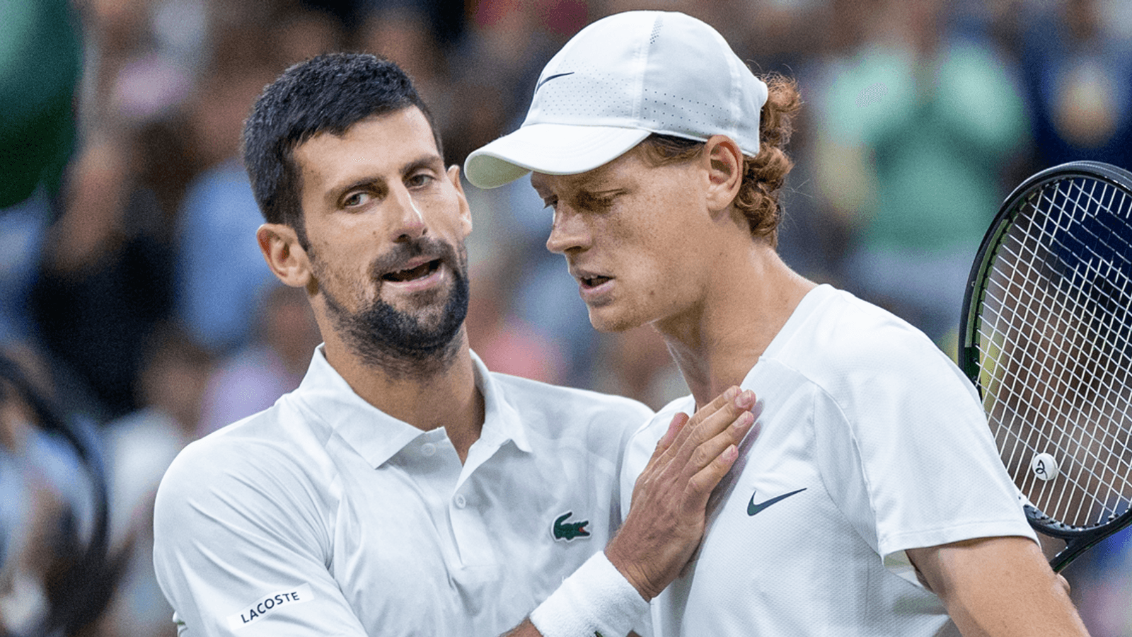 Sinner (bên phải) để thua đau Djokovic