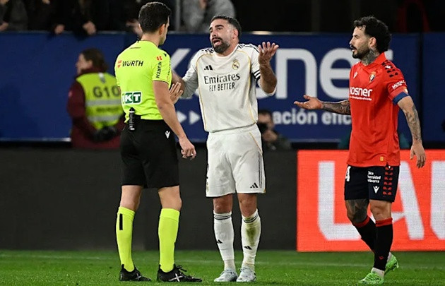 Dani Carvajal lộ rõ sự mệt mỏi và sa sút phong độ trong màu áo Real Madrid ở tuổi 34.