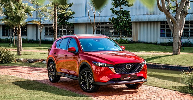 Thiết kế đầu xe Mazda CX-5 2026 với lưới tản nhiệt mới