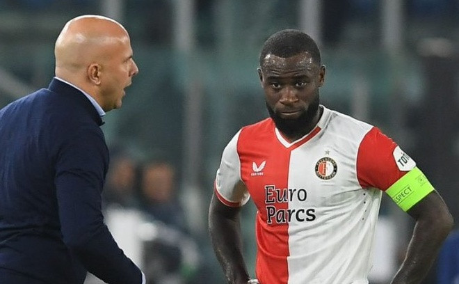 Lutsharel Geertruida và Arne Slot thời còn ở Feyenoord.