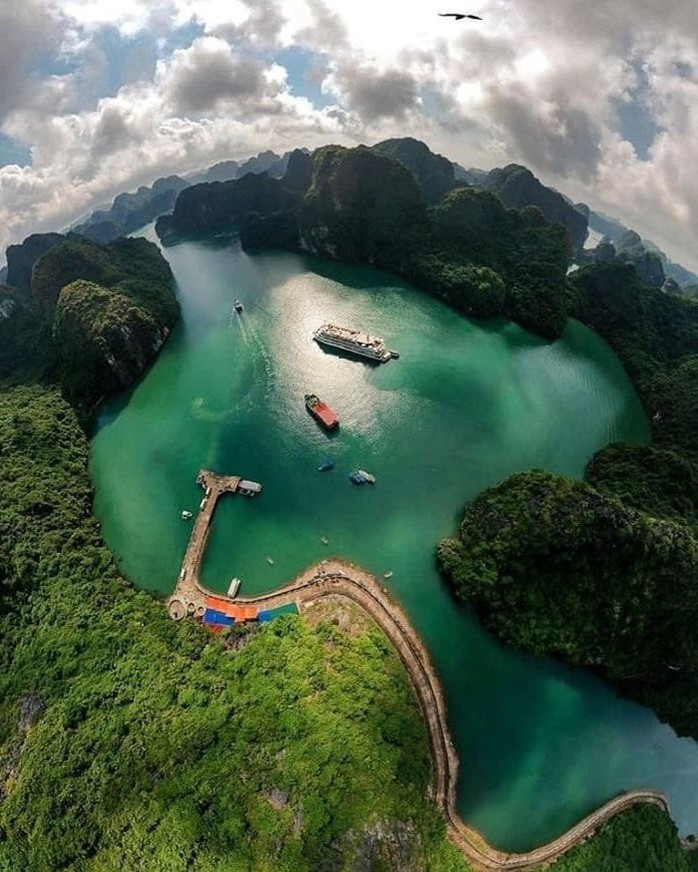 Làng chài Việt Hải nhìn từ trên cao