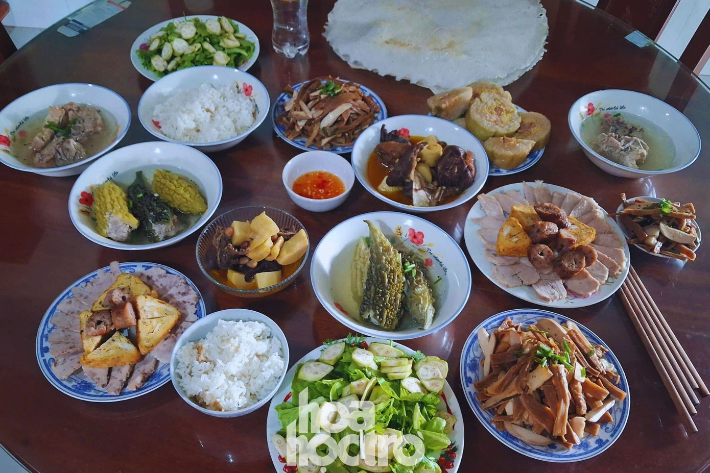 Thịt kho tàu và bánh chưng dư sau Tết