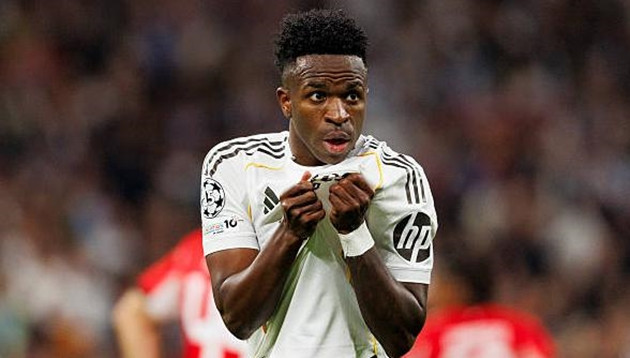 Vinicius Jr (7.6/10): Ngôi sao sáng nhất trên hàng công khi liên tục khuấy đảo hàng thủ Benfica