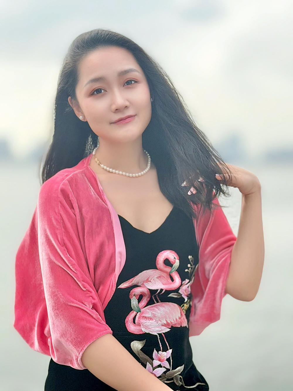 Chân dung BTV Thu Hà rạng rỡ ngày đầu năm