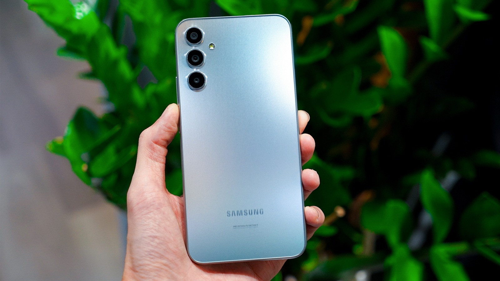 Samsung Galaxy A34 – Thiết kế trẻ trung, pin trâu