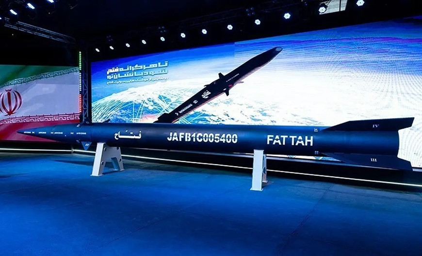 Tên lửa siêu thanh Fattah của Iran