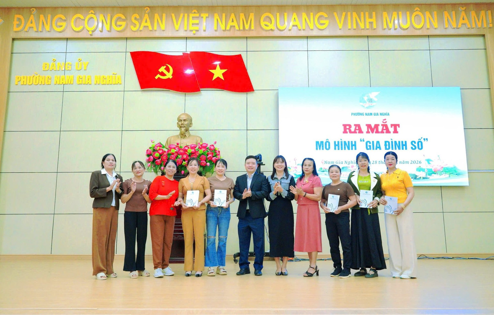 Hội LHPN phường Nam Gia Nghĩa ra mắt mô hình Gia đình số