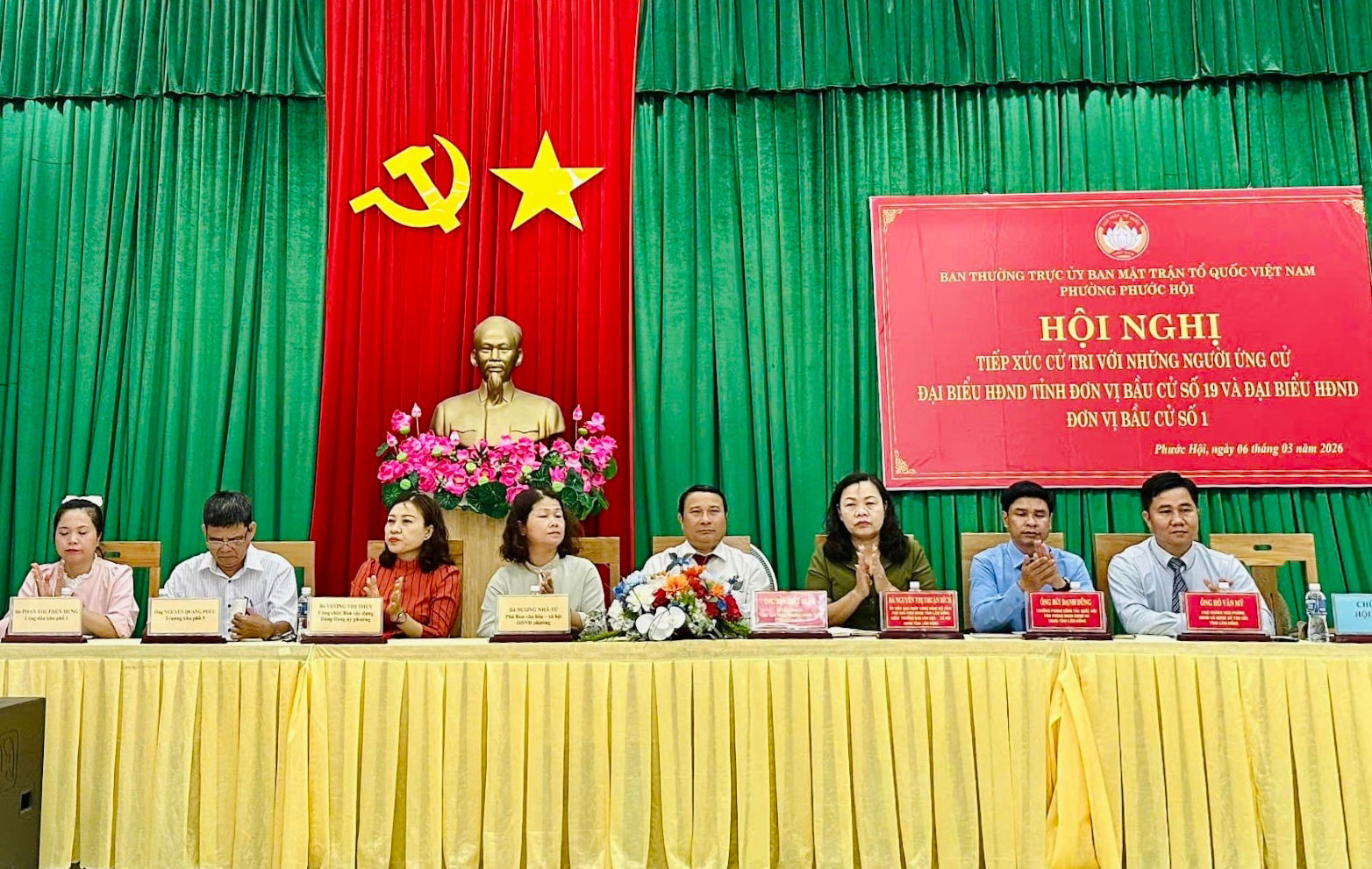 dai-bieu-hdnd-tinh-va-phuong-tiep-xuc-cu-tri(1).jpg