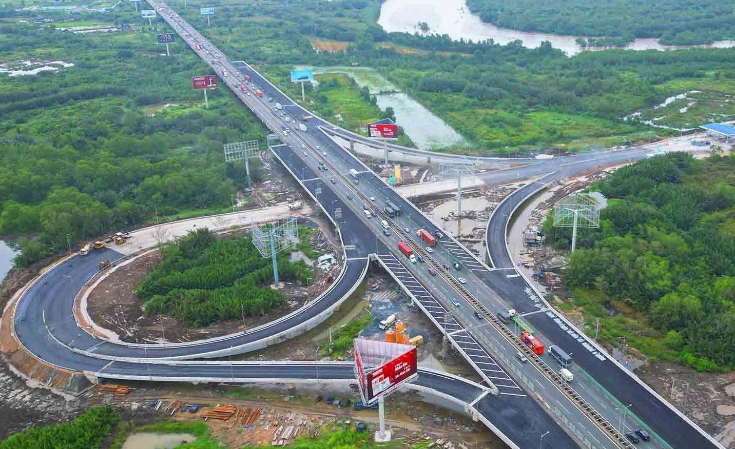Một nút giao trên dự án Vành đai 3 TP. HCM