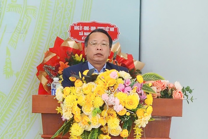 ong-nguyen-trung-hieu-tinh-uy-vien-pho-truong-ban-noi-chinh-tinh-uy-trinh-bay-chuong-trinh-hanh-dong-tai-hoi-nghi(1).jpg