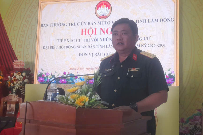 bao-anh-o-suoi-kiet(1).jpg