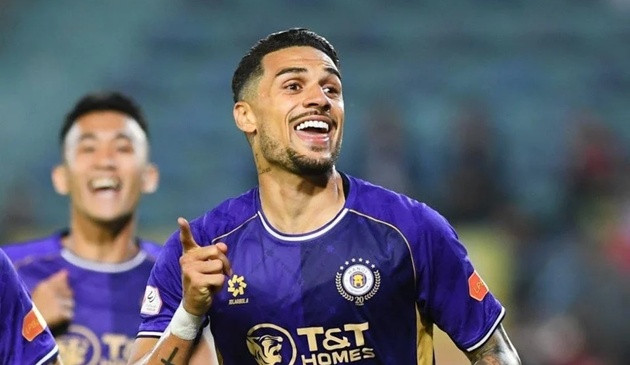 Đỗ Hoàng Hên trong màu áo CLB Hà Nội tại V.League