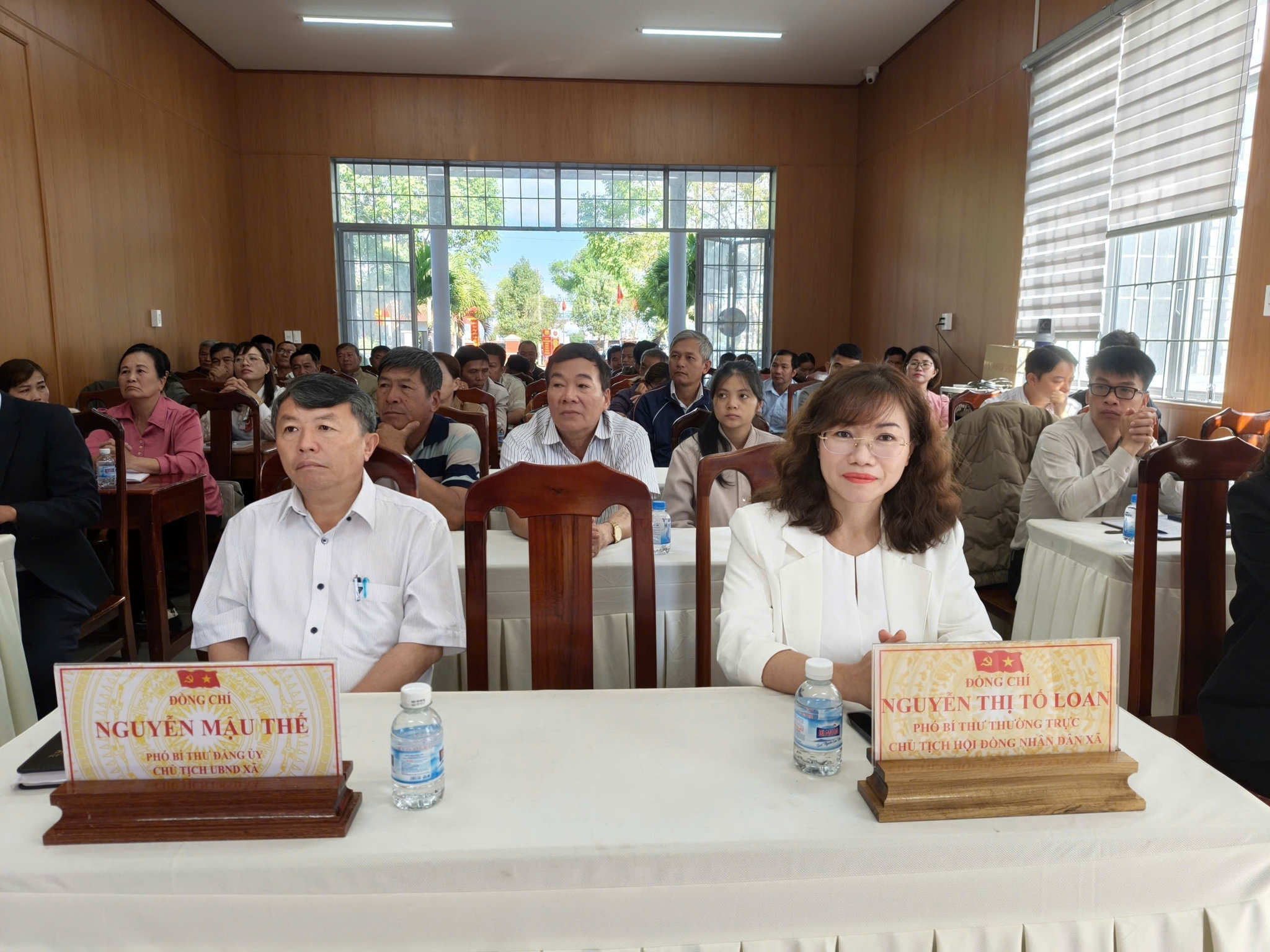 Lãnh đạo xã Tân Hội tham dự hội nghị tiếp xúc cử tri