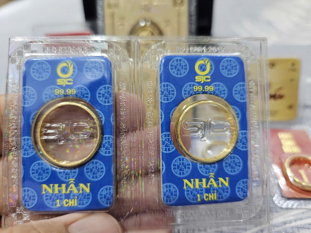 Giá vàng hôm nay 11/3/2026: Giá vàng SJC, vàng nhẫn trong nước, vàng thế giới thứ 4