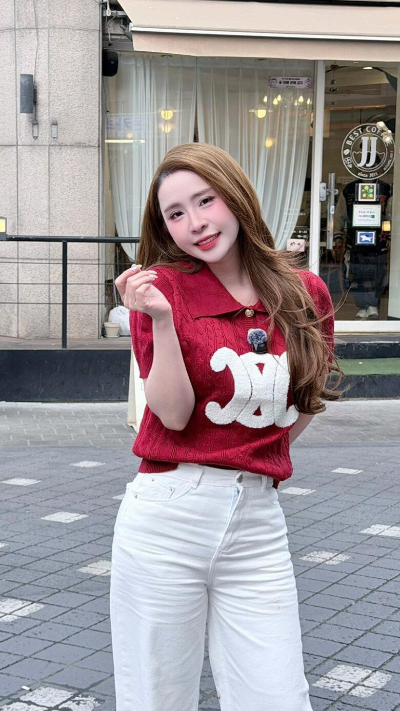 Quỳnh Nga đăng tải dòng trạng thái thả thính ngọt ngào.
