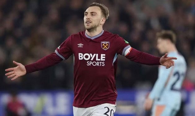Các cầu thủ West Ham ăn mừng chiến thắng nghẹt thở trước Brentford tại vòng 5 FA Cup.