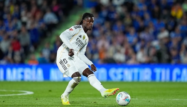 MU nỗ lực chiêu mộ Camavinga từ Real Madrid.