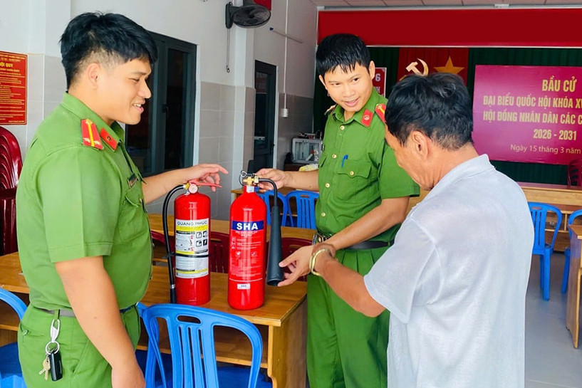 huong-dan-ky-nang-pccc-cho-to-bau-cu(1).jpg