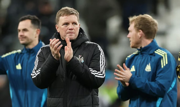 HLV Eddie Howe kiên nhẫn với quá trình thích nghi của học trò.